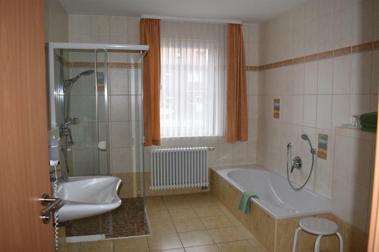 Hotel Garni "Am Hafen" Хафельберг Экстерьер фото